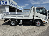 デュトロ  2tダンプ 4WD