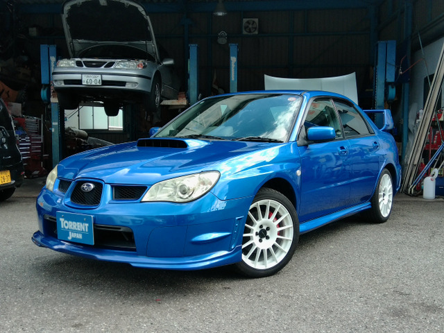 インプレッサ 2.0 WRX 4WD 3連メーター STIゲノムマフラー