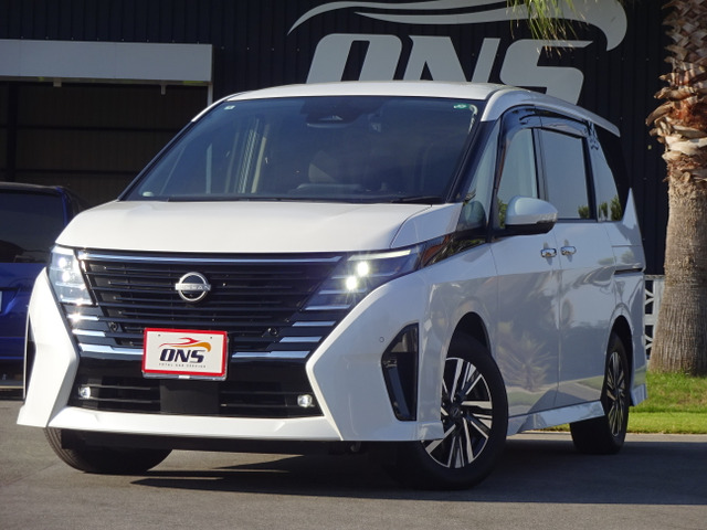 セレナ 1.4 e-POWER ハイウェイスターV 【9インチナビ・プロパイロット】