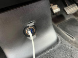 車内電源・足元まわりの状態です。