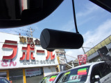 ドライブレコーダーは前後に装着。