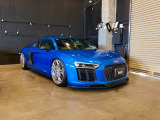 R8 V10 プラス 5.2 FSI クワトロ 4WD 