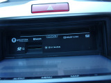 CD,DVD,SDカードスロットル。