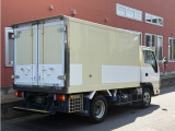 エルフ 冷蔵冷凍車 -30℃冷蔵冷凍車・2室扉・低屋根