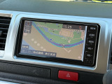 装備も見ていきましょう。この車は装備も見どころ!まずはトヨタ純正ナビゲーションに、