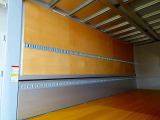荷台内寸:626&times;240&times;242 トランテックス/W110M56 リア観音扉 落とし込みフック5対 左右セイコーラック ラッシングレール2段(58cm/140cm)/ベルト1個 荷室LED灯3個