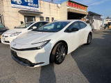 プリウス 2.0 Z 距離1万キロ代 衝突軽減B・純正ナビ