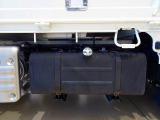 燃料タンク80L シャーシは 錆止め/マフラー塗装 仕上げに力を入れています。