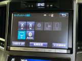 【純正ナビゲーション】フルセグ、CD・DVD再生など装備。