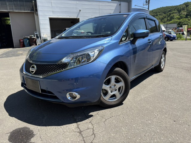 ノート 1.2 X FOUR Vセレクション プラスセーフティ 4WD 
