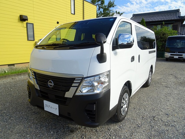 キャラバン 2.4 DX ロング ディーゼル 4WD ターボ 寒冷地 最大積載量1,000kg