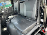 車内3人乗り仕様!