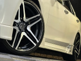 【advanti RACING20インチアルミ】装備。