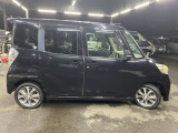 自動車保険もご相談ください。当店は三井住友海上、あいおいニッセイ同和損保の代理店です。保険担当が万一の際は連携を取って迅速にご対応致します。代車・レンタカーもご用意できますのでご安心ください。
