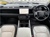 ディフェンダー 110 X ダイナミック HSE 3.0L D300 ディーゼル 4WD エアサス ブラッ...
