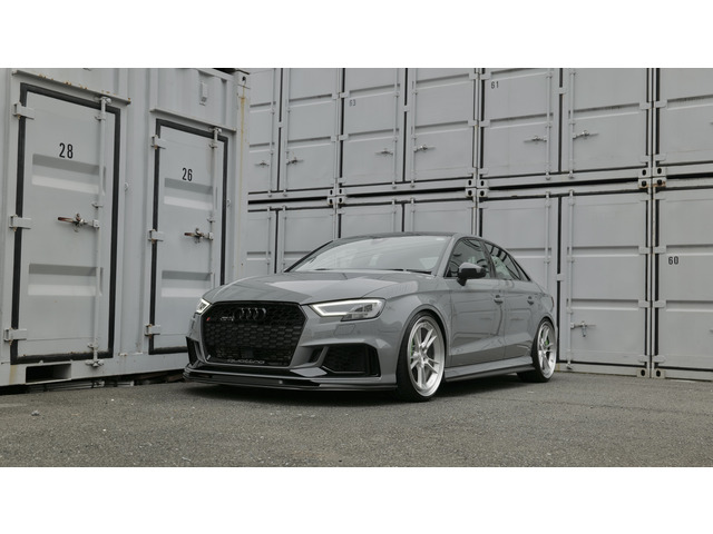 アウディ RS3セダン 