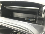 【自社整備工場完備】 自社整備工場を完備しており、納車前は徹底整備後お渡しとなります。自社工場だからこそ時間をかけれる。自社工場だからこそきめ細かい整備を。自社工場だからこそ出来る事があります。