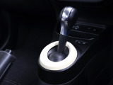 1.5L並みのパフォーマンスを発揮する爽快な走りが魅力の0.9Lターボエンジンとスムーズな変速を実現するマニュアルモード付き電子制御6速ATを搭載し、1クラス上の車のようなパワフルで快適な走りを実現♪