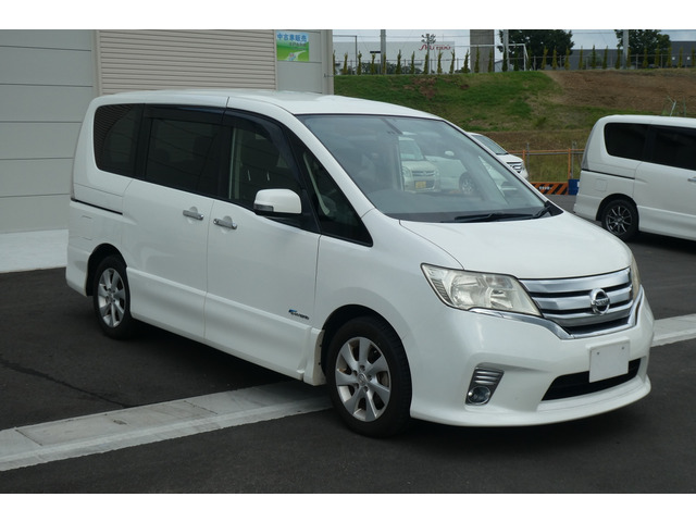 日産 セレナ 