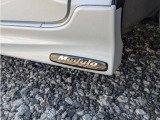 オプションモデューロエアロ装備車 リアモニター付き、モデューロエアロ付きは台数も少ないので必見です。
