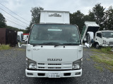 前面:安心のフォグランプ♪車検有りですので、すぐにご利用いただけます☆全体停に目立つ凹凸無く、比較的状態の良い外装をしています。ぜひぜひ直接ご確認いただけますと幸いです♪ハイトレーディング