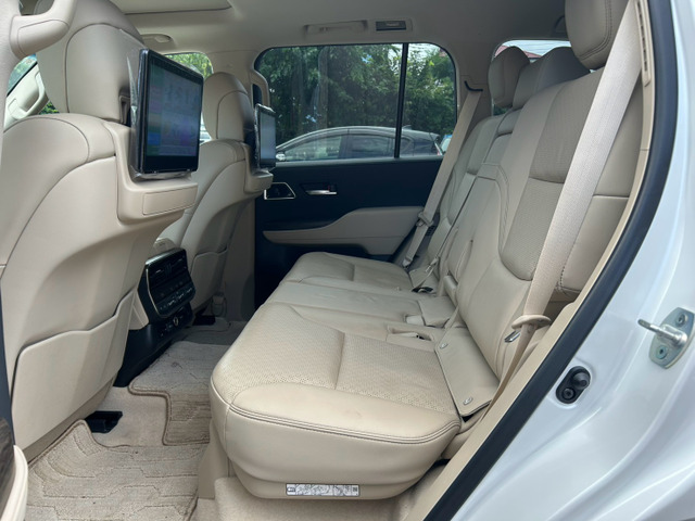 トヨタ ランドクルーザー300 3.5 ZX 4WD の中古車詳細 (8,600km