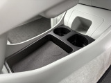 中古車となりますので、在庫車輛につきましては、基本的にご来店頂き現車確認をお願い致します。ご遠方等でご来店が厳しい場合には、オンライン商談(ビデオ通話)も可能です!