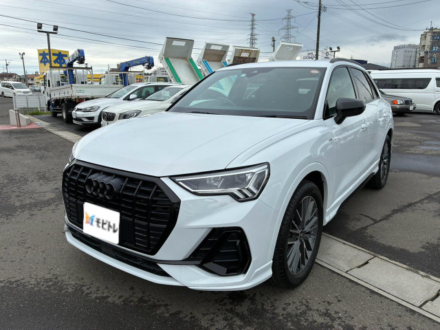 アウディ Q3 