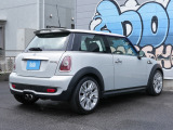 ご遠方の方でも、車両下取りの概算をお出しできます。車検証をお手元に、走行距離をご確認の上お問い合わせください。