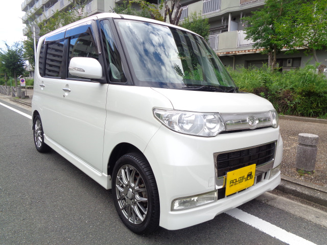 ダイハツ タントカスタム 