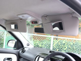 防眩式ルームミラーや運転席&助手席バニティーミラー、マップランプ[LED]、ラゲッジルームランプ[LED]、フロアイルミネーション[LED]、トノカバーなど快適装備も充実しております!!