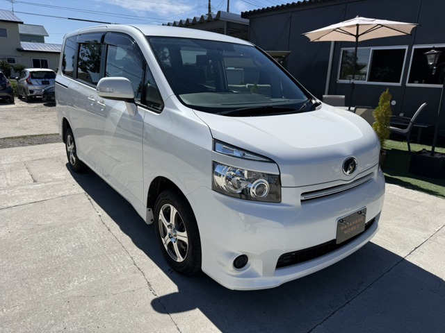 ヴォクシー 2.0 トランスX 4WD キーレス 両側電動スライドドア
