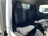 車内シート破れなく綺麗です♪