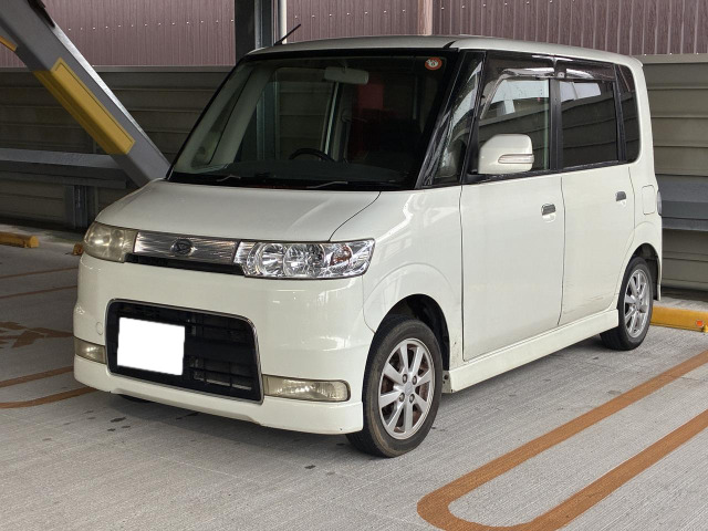 ダイハツ タントカスタム 