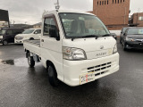 3ヶ月・3000kmの無料保証付きです。エンジン、ミッション等の修理の際に金額が大きくなりがちな箇所も無料修理で安心です。最大3年までの有料保証も取り扱っております。