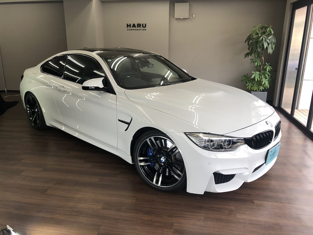 BMW M4クーペ 