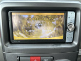 TVナビ、CD/DVD、Bluetoothオーディオなど多機能なデッキ付き!