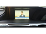 5.8インチのディスプレイには、走行中も映るTVやナビの他ハイブリッドシステム等の各種情報が表示されます。お車は1台限りですので商談予約は09046440671迄必ずお電話にてご予約下さい