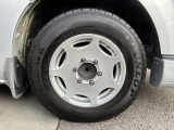 前輪 2024年製 195/80R15 7部山位