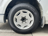 前輪 2024年製 195/80R15 7部山位