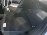 ☆後部座席を倒せば広々荷室になります。お見逃し無く!!お問い合わせはTEL06-6430-1230 E-mail cars_genesis2007@yahoo.co.jpまで!!☆
