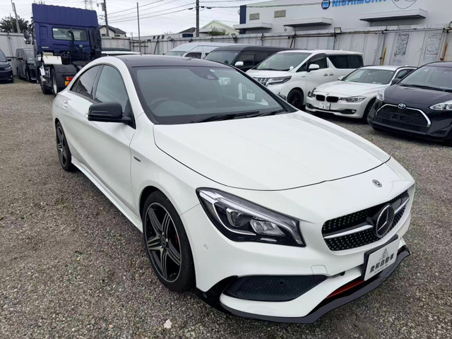 CLAクラス CLA250 シュポルト 4マチック 4WD