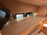 二段ベッド上段です!寸法は183cm&times;67cmとなっております!