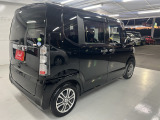 【全国納車OK】 現車をご覧になれないお客様でも、安心してお車をご購入いただける環境を整えております。 色々な角度から撮影したたくさんの画像など豊富な資料送りいたしております。