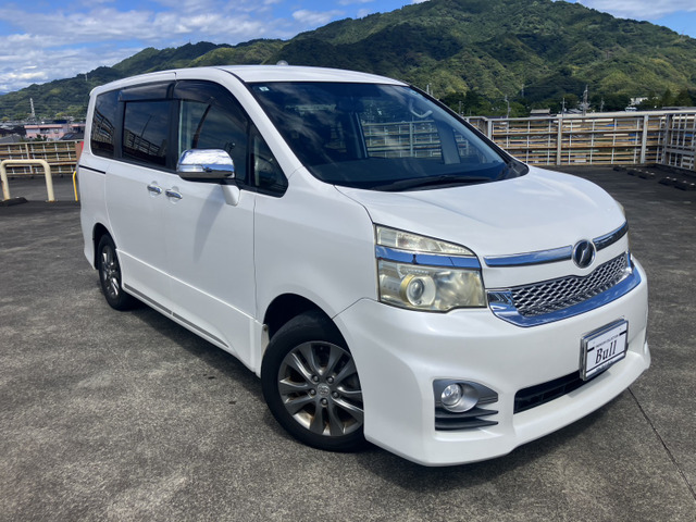 ヴォクシー 2.0 ZS 煌 