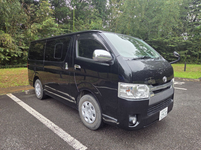 トヨタ ハイエースバン 