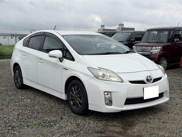 プリウス 1.8 S