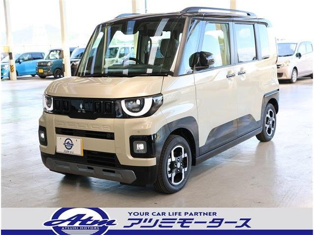 デリカミニ T プレミアム 届出済未使用車 2トーン ルーフレール付