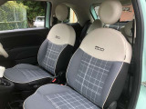清潔感溢れる車内