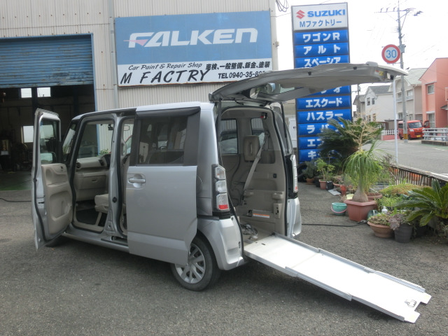 N-BOX+ G 車いす仕様車 電動ウインチ スロープ 4人乗り